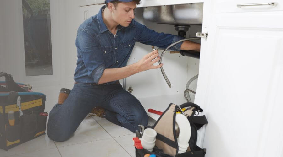 Expert burst pipe repair services in Montrose, AR